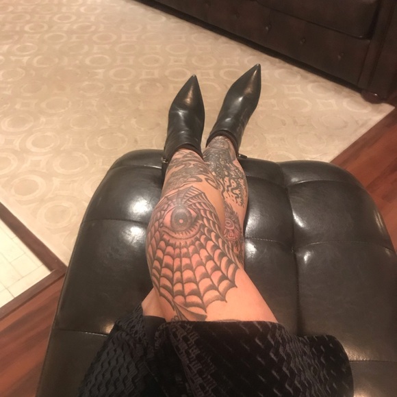 Who, What, Where dress. Size XS. Black Velvet - Picture 7 of 8